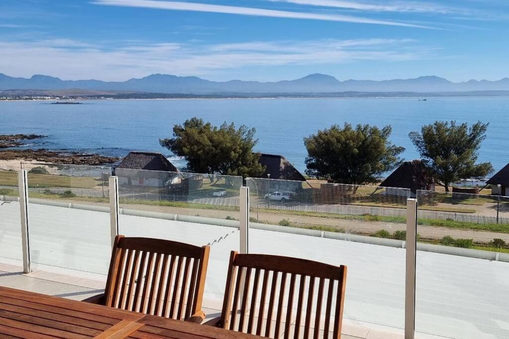 Nautica 204 At The Bay Mossel Bay Exterior foto